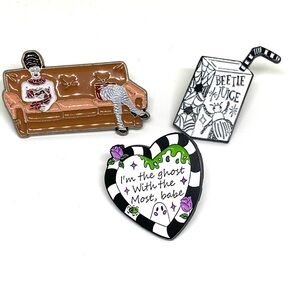 5/$20 BEETLEJUICE 🖤🤍 pin bundle !!!